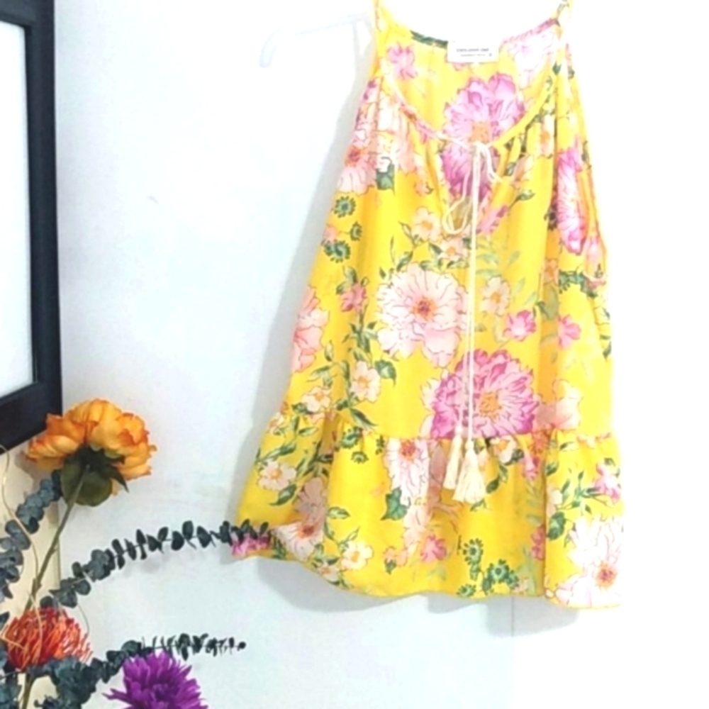 EXCLUSIVE ONE YELLOW FLORAL FLUTTER HEM TANK SZ SM